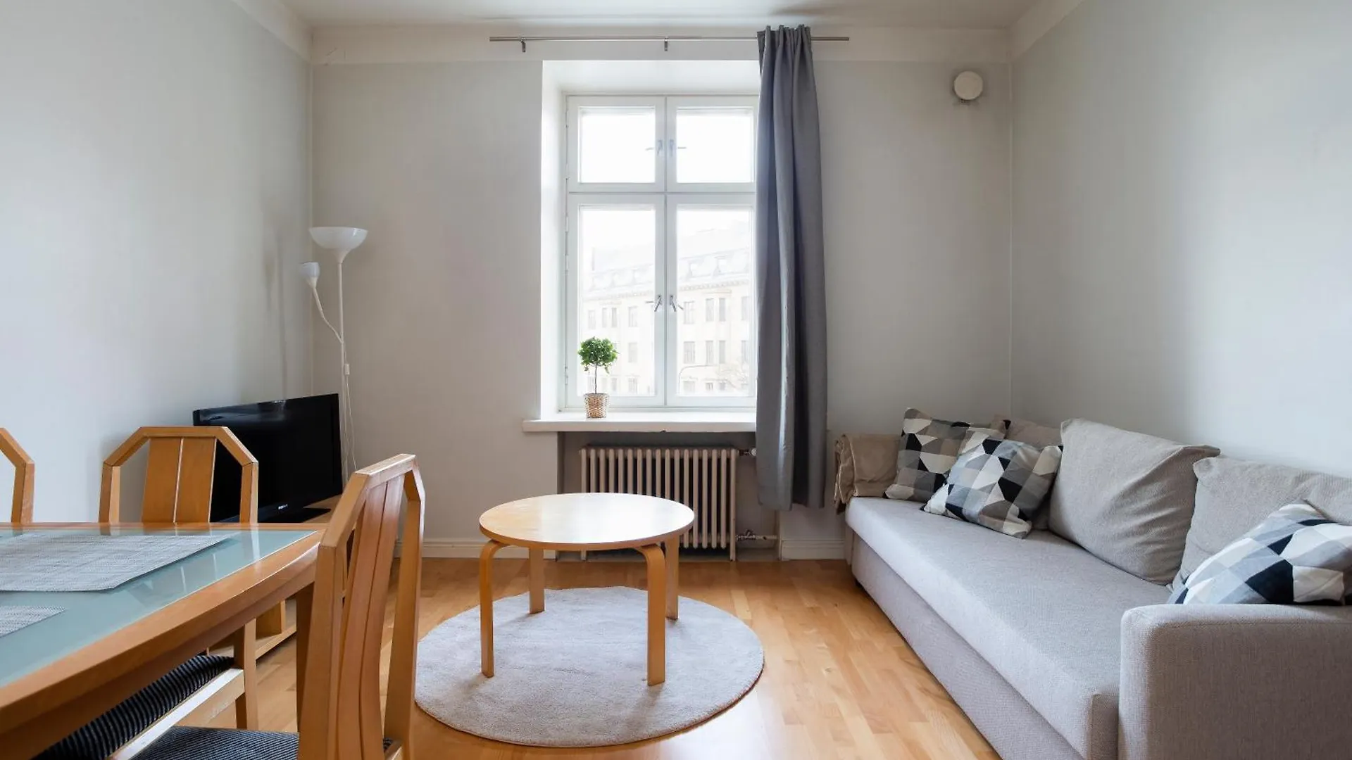 הלסינקי 2Ndhomes Cozy 1Br Apartment In Kamppi 0*,